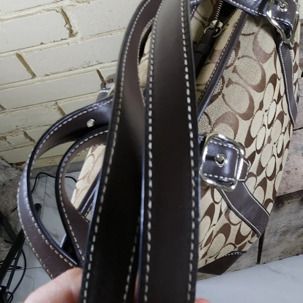 Like New Vintage Coach Signature C's Khaki Shoulder Bag Tote Purse m